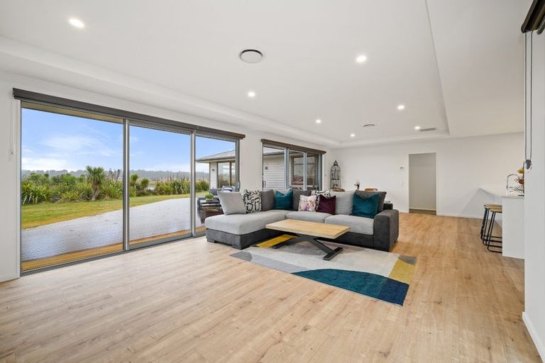 Photo of property in 12 Marangai Drive, Pegasus, 7612