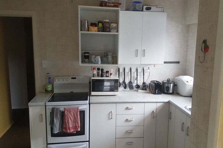 Photo of property in 46 Pinehaven Road, Pinehaven, Upper Hutt, 5019