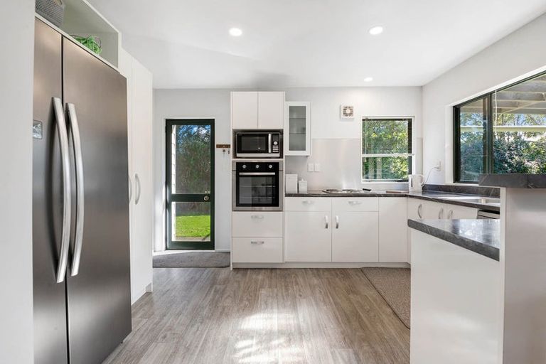 Photo of property in 51 Shelly Beach Road, Shelly Beach, Helensville, 0874