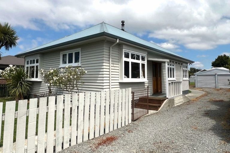 Photo of property in 19 Seddon Street, Highfield, Timaru, 7910