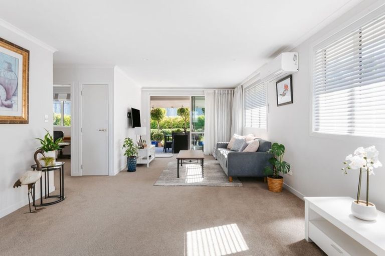 Photo of property in Waterview Estate, 60/4 Greystone Place, Omokoroa, 3114