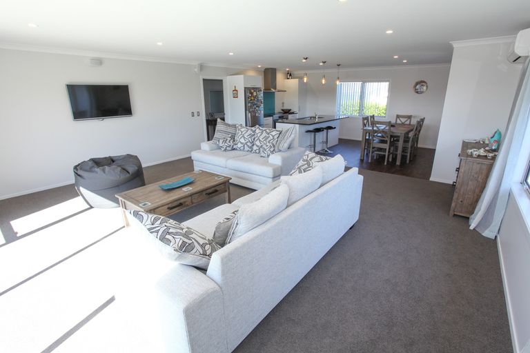 Photo of property in 22a Manukau Road, Raglan, 3225