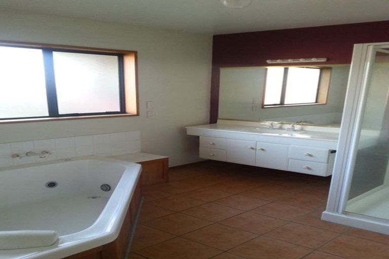 Photo of property in 67 Broadhaven Avenue, Parklands, Christchurch, 8083