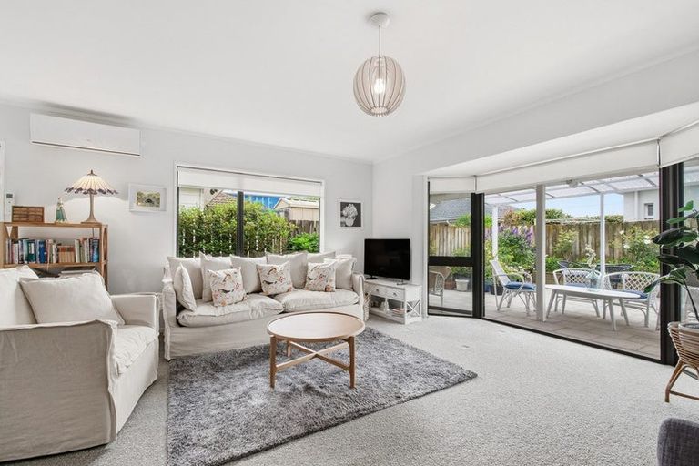 Photo of property in 38 Ngatai Road, Otumoetai, Tauranga, 3110