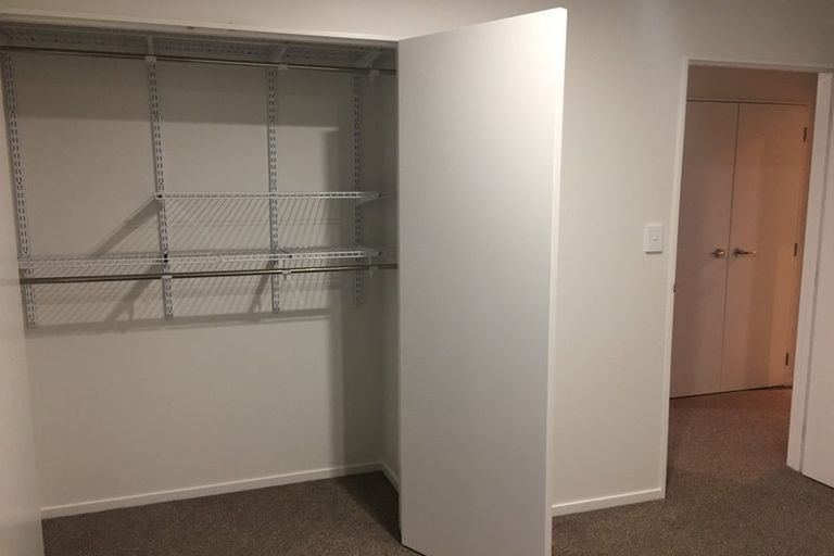 Photo of property in 40 Trinidad Road, Sunnynook, Auckland, 0620