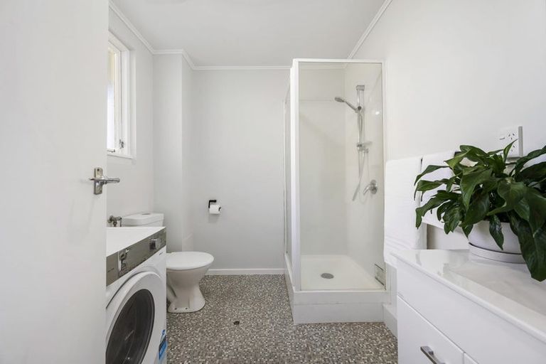 Photo of property in 3/18 Agra Crescent, Khandallah, Wellington, 6035