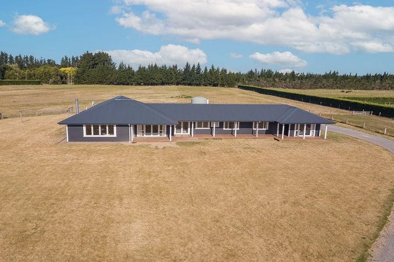 Photo of property in 1/616 Halkett Road, West Melton, Christchurch, 7671