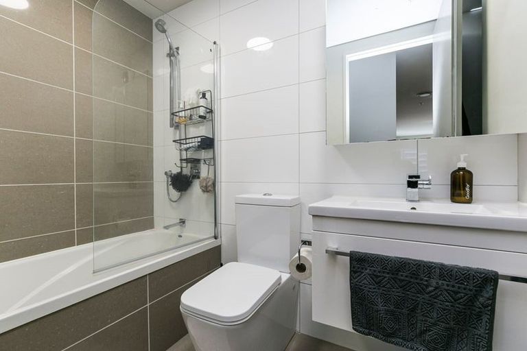 Photo of property in Masina Apartments, 111/80 Riddiford Street, Newtown, Wellington, 6021