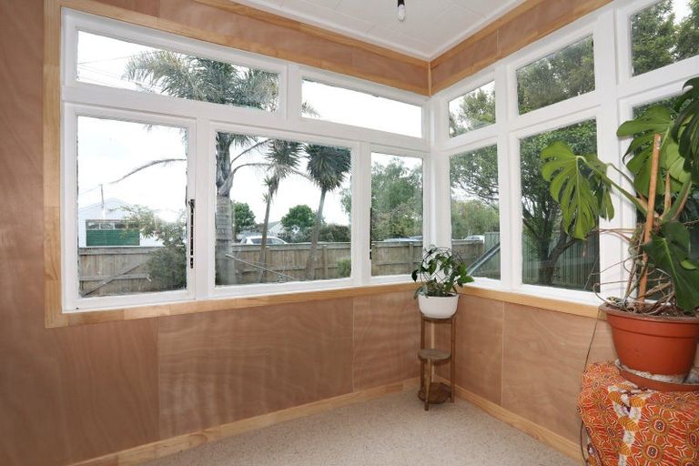 Photo of property in 14 Medway Street, Rongotea, 4476