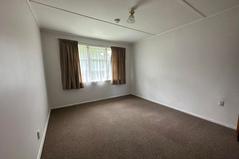 Photo of property in 29 Godley Street, Waterloo, Lower Hutt, 5011