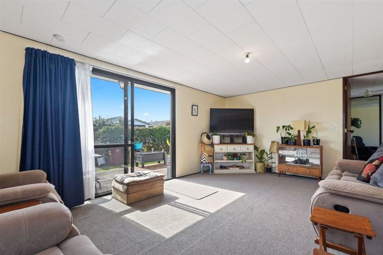 Photo of property in 45 Derby Street, Nawton, Hamilton, 3200