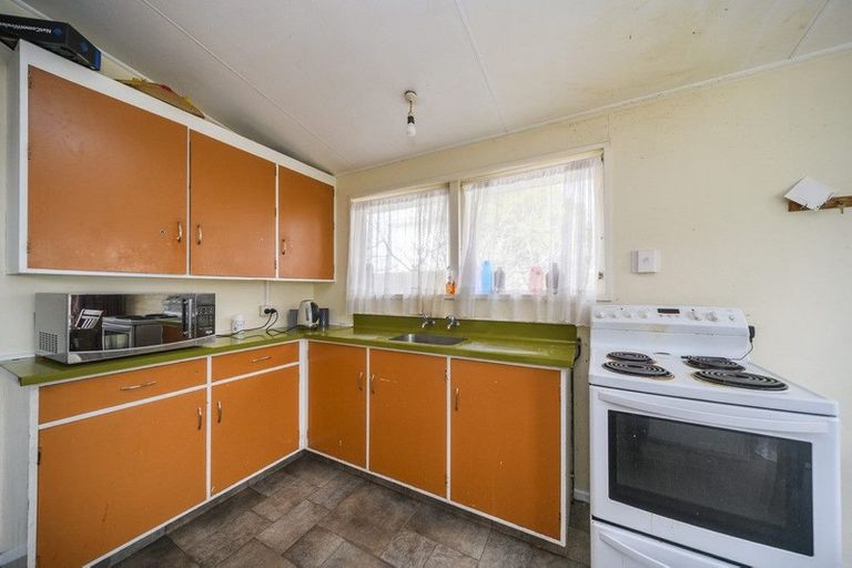 Photo of property in 73 Lockhart Avenue, Milson, Palmerston North, 4414