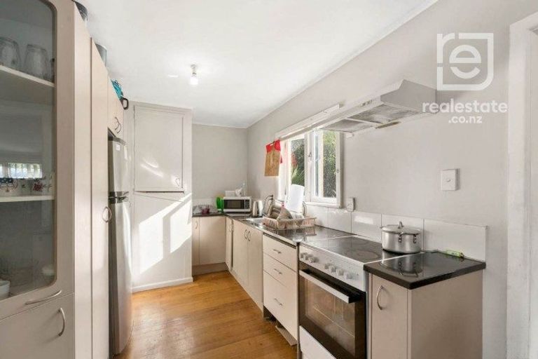 Photo of property in 44 Christmas Road, Manurewa, Auckland, 2102