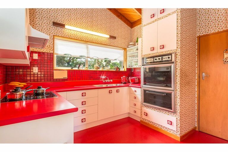 Photo of property in 58 Royal Park Drive, Parklands, Christchurch, 8083