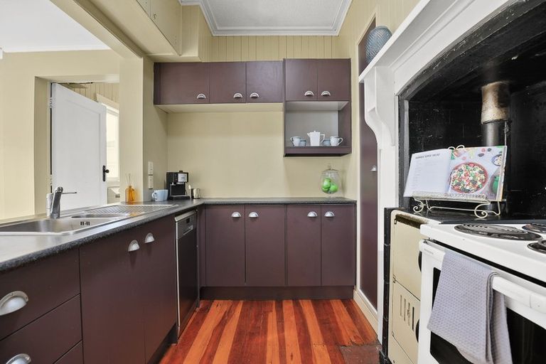 Photo of property in 76 Rimu Street, Maeroa, Hamilton, 3200