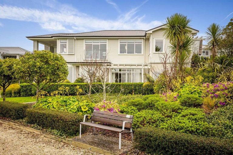 Photo of property in 1 Park Lane, Orewa, 0931