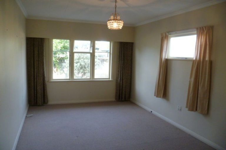 Photo of property in 27 Ake Ake Avenue, Hokowhitu, Palmerston North, 4410