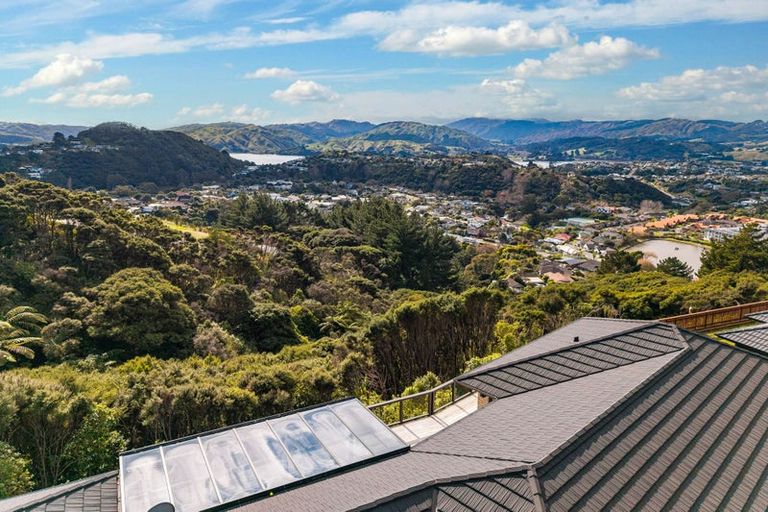 Photo of property in 27 Topsail Way, Whitby, Porirua, 5024