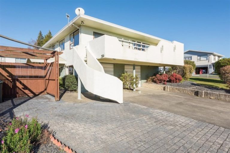 Photo of property in 2 Porritt Place, Stoke, Nelson, 7011