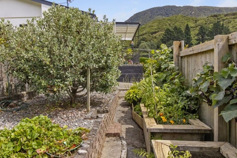 Photo of property in 52 Dorset Street, Picton, 7220