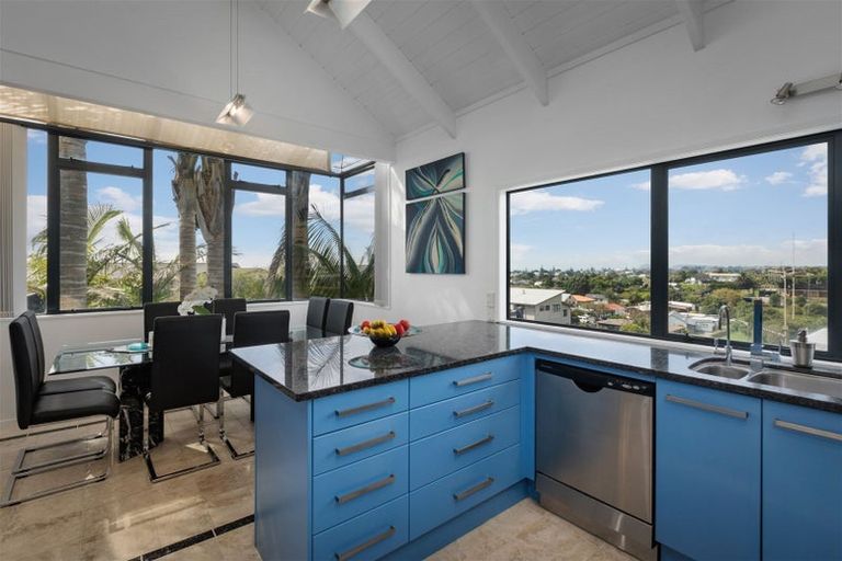 Photo of property in 11 Mayor View Terrace, Waihi Beach, 3611