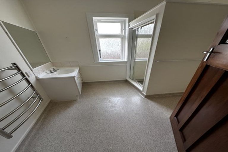 Photo of property in 2a Tennyson Street, Petone, Lower Hutt, 5012