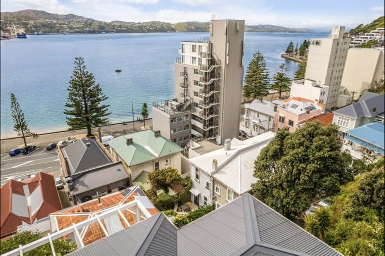 Photo of property in 8 Hay Street, Oriental Bay, Wellington, 6011