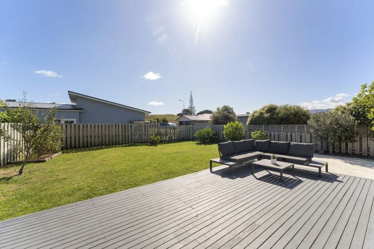Photo of property in 4 Te Wiremu Lane, Otaki, 5512
