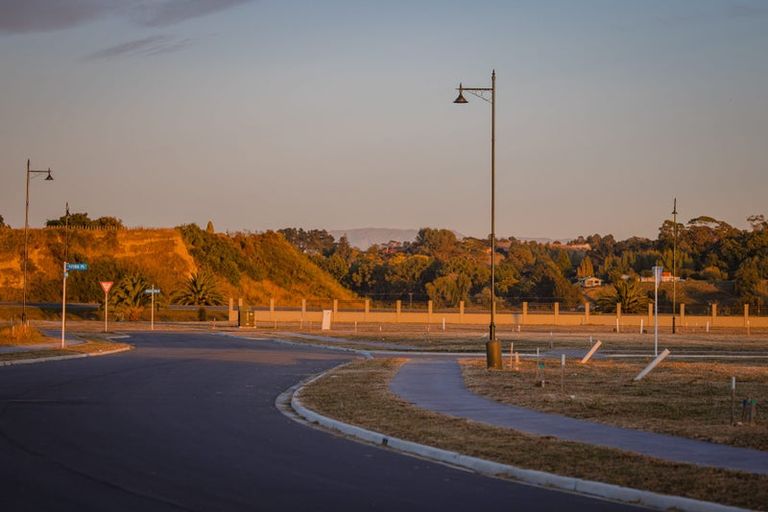 Photo of property in 13 Tutira Place, Poraiti, 4112