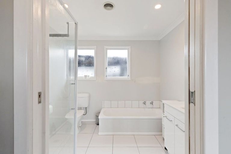 Photo of property in 49 Kimberley Grove, Westbrook, Palmerston North, 4412