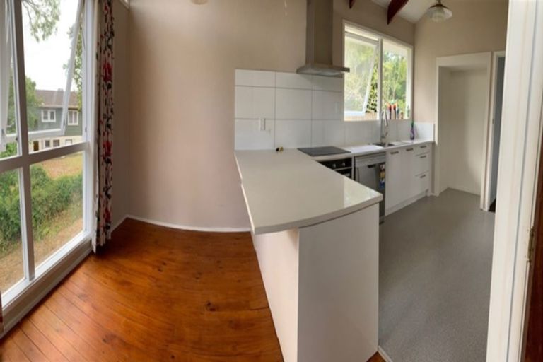 Photo of property in 1/114 Verran Road, Birkdale, Auckland, 0626