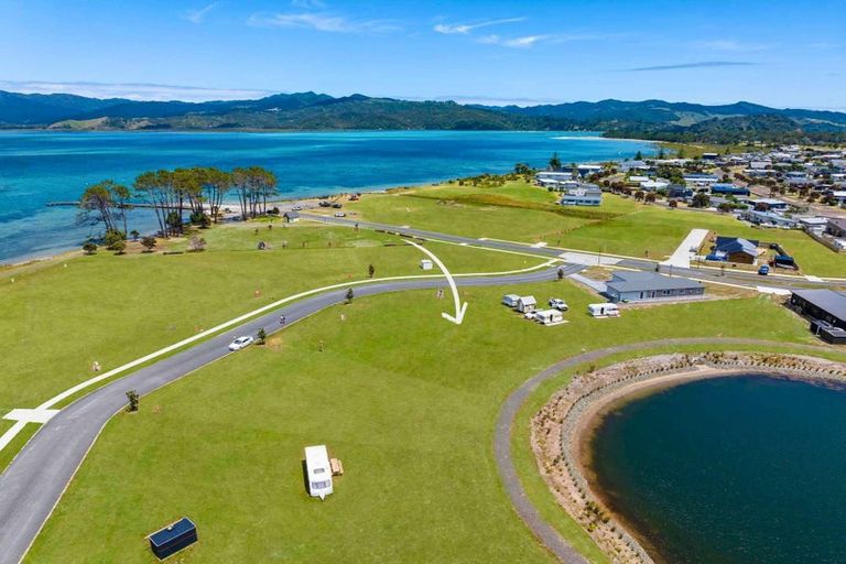 Photo of property in 5 Taniwha Place, Matarangi, 3592