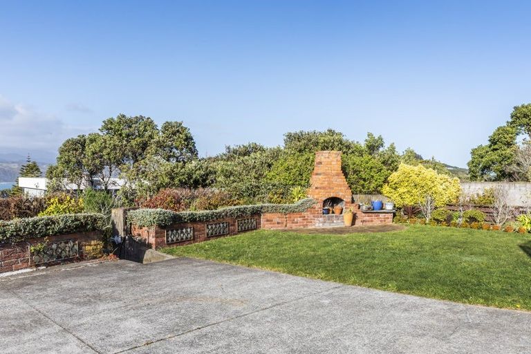 Photo of property in 40 Seatoun Heights Road, Seatoun, Wellington, 6022
