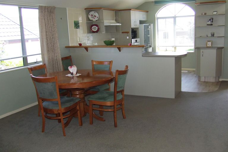Photo of property in Orange Grove Village, 22 Pyes Pa Road, Pyes Pa, Tauranga, 3112