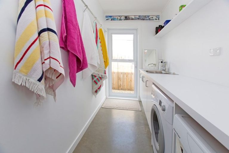 Photo of property in 60 Brixton Road, Manly, Whangaparaoa, 0930