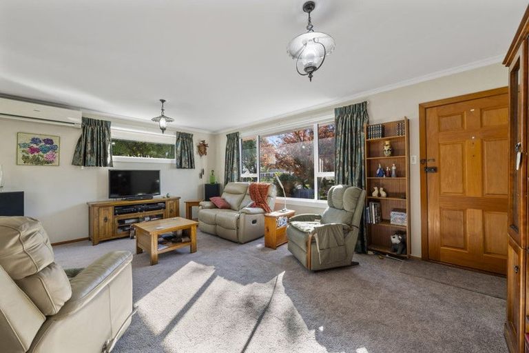 Photo of property in 5 Leacroft Street, Bishopdale, Christchurch, 8053