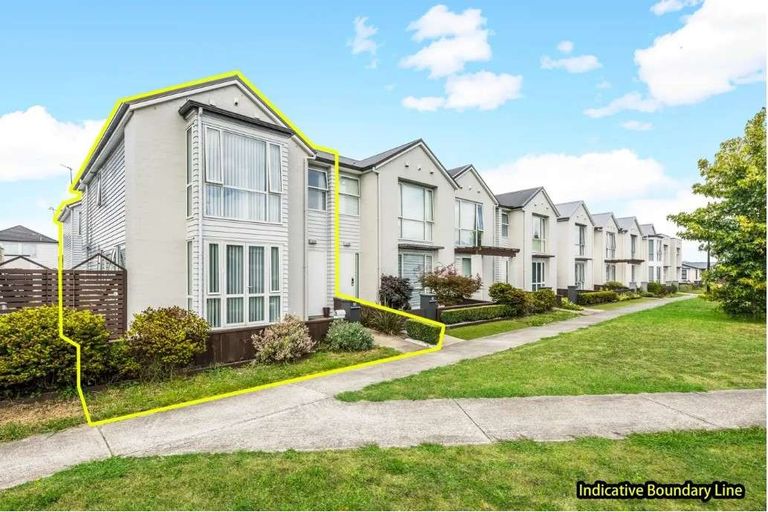 Photo of property in 45 Hollowout Street, Takanini, 2112