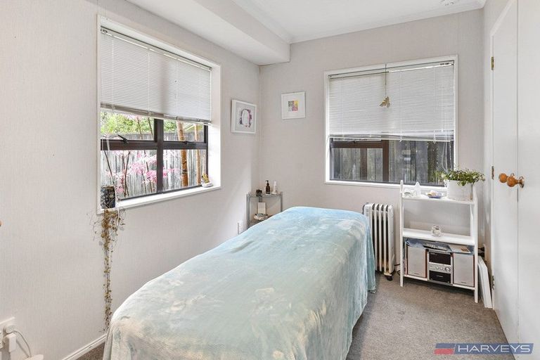 Photo of property in 28 Lemonwood Place, The Gardens, Auckland, 2105