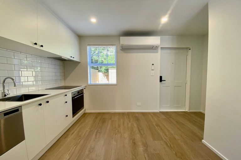 Photo of property in 5/42 Woodville Street, Edgeware, Christchurch, 8013