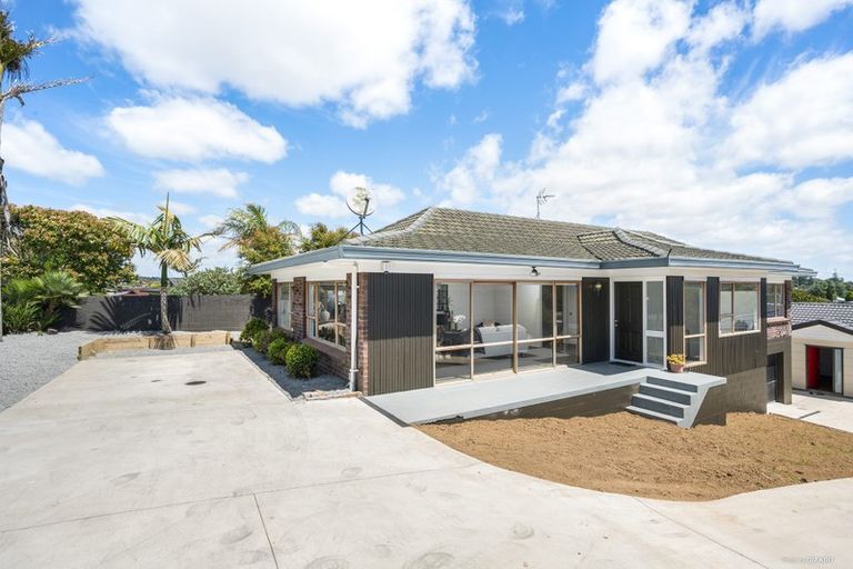 Photo of property in 71 Prince Regent Drive, Half Moon Bay, Auckland, 2012