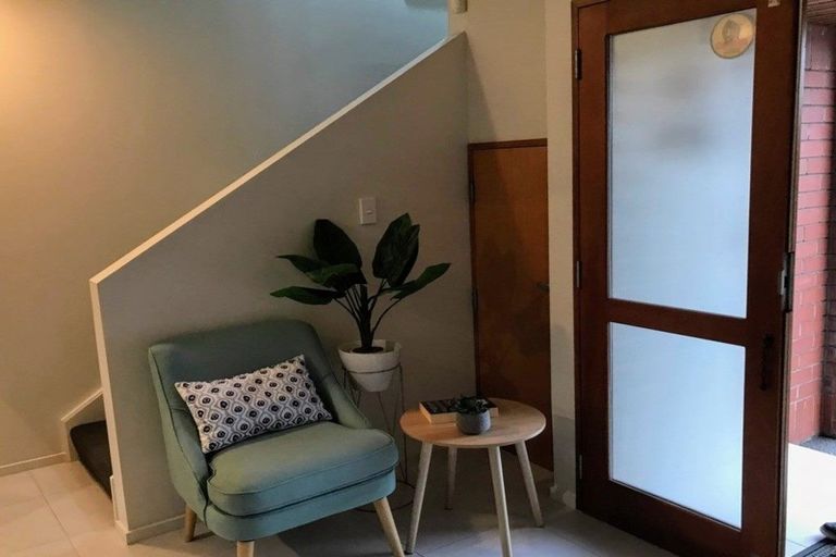 Photo of property in 16 Kent Lodge Avenue, Avonhead, Christchurch, 8042