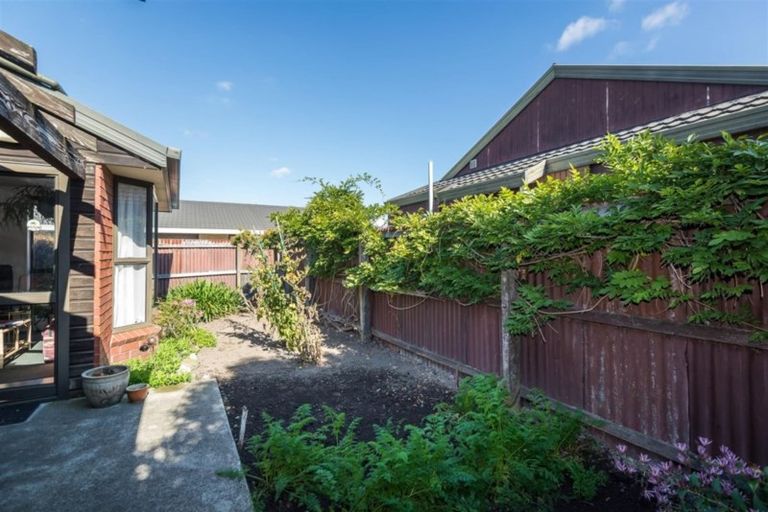 Photo of property in 65 Division Street, Riccarton, Christchurch, 8041