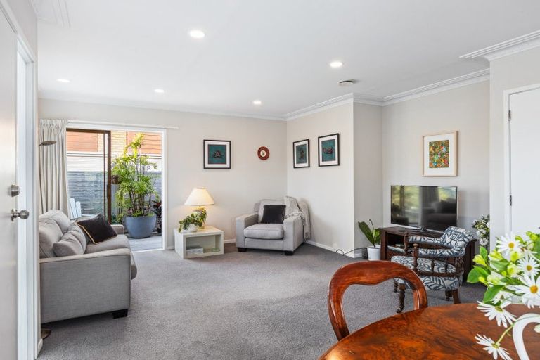 Photo of property in 2/6 Manuka Street, Orewa, 0931