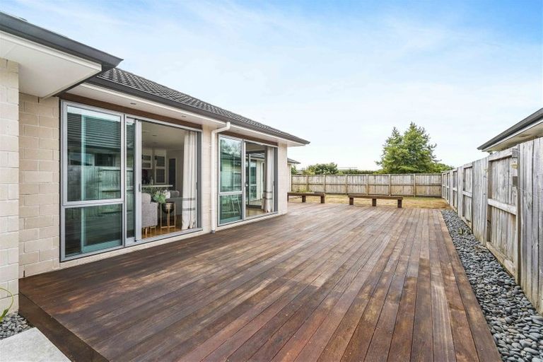 Photo of property in 52 Sirius Crescent, Rototuna North, Hamilton, 3210