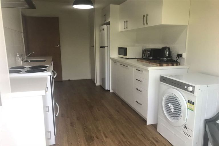 Photo of property in 13 Straven Road, Riccarton, Christchurch, 8011