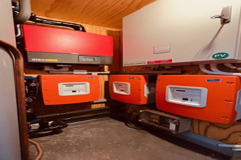 Photo of property in 48 Andersons Road, Charteris Bay, Lyttelton, 8971