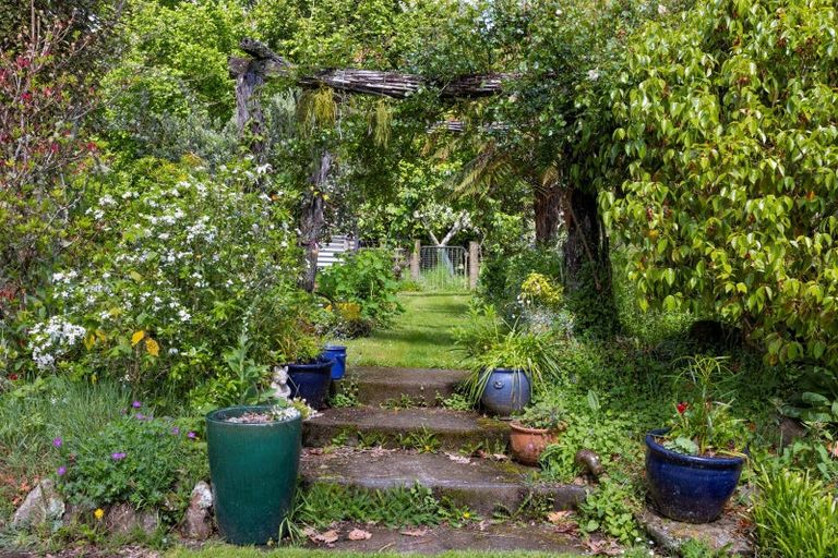 Photo of property in 1830 Otaraoa Road, Tarata, Inglewood, 4387