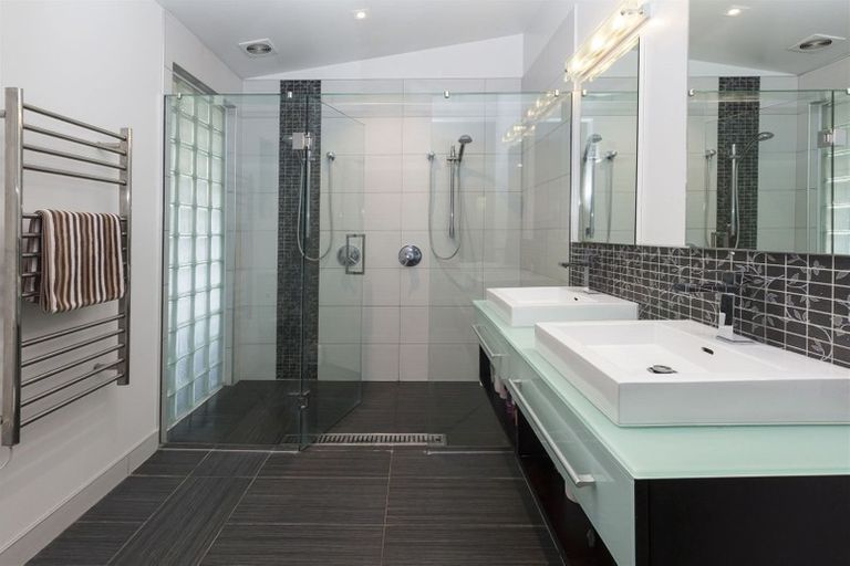 Photo of property in 39b Kotare Street, Fendalton, Christchurch, 8041