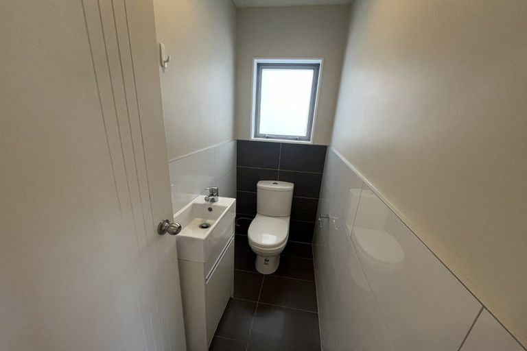 Photo of property in 65 Kirikiri Drive, Papakura, 2110