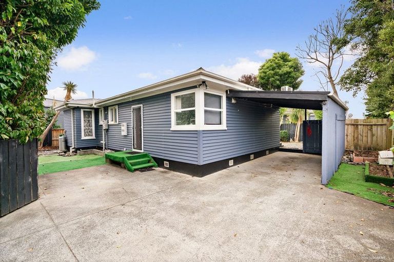 Photo of property in 4b Manuroa Road, Takanini, 2112